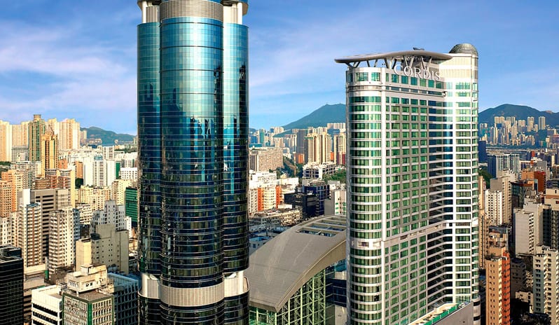 CORDIS HOTEL EXTERIOR